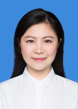 天灯堡社区副主任黄银.jpg