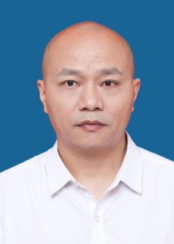 七牌坊社区综合治理专干李海峰.jpg