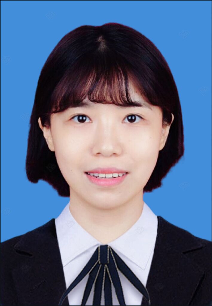 李霞.jpg