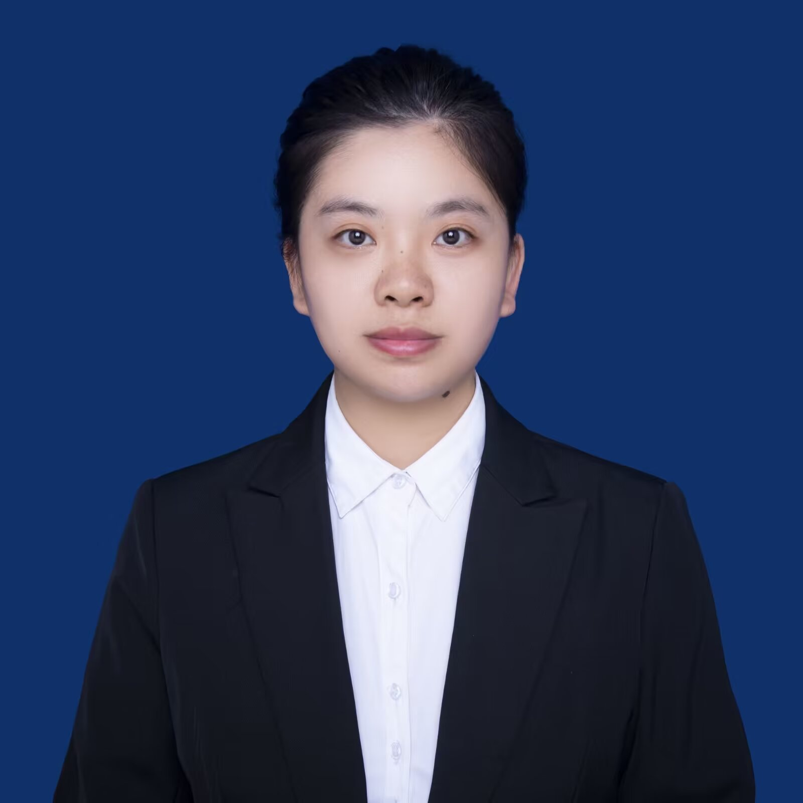 廖曼1.png