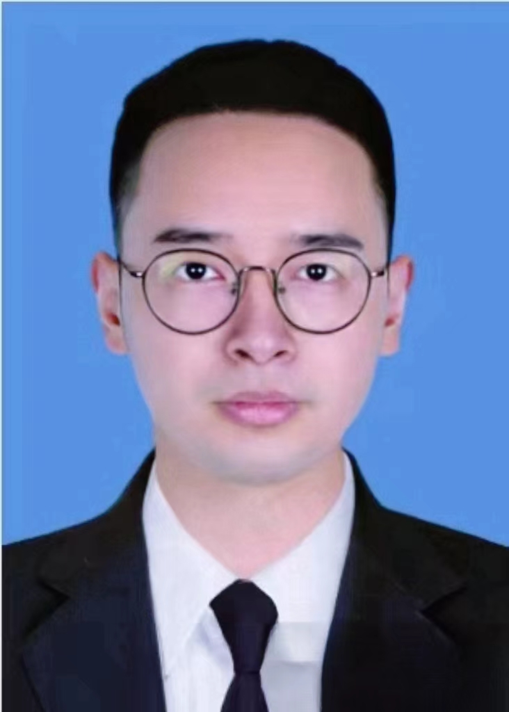 傅柯翔.jpg