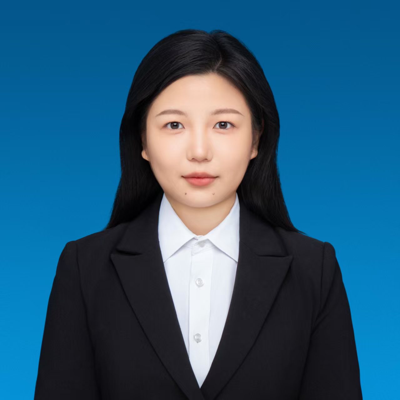 邹慧.jpg