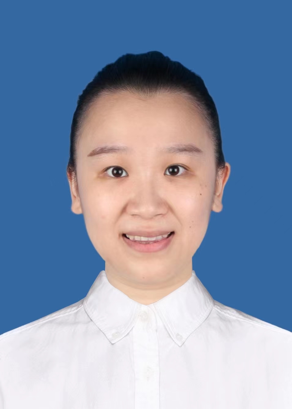 郭莹.jpg