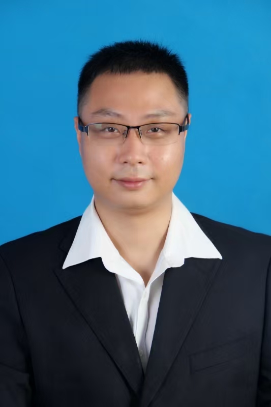 张亮.jpg