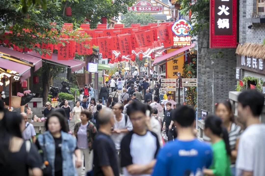 历史文化街区管委会：凝心聚力主攻项目促投资 强化担当精准发力抓招商 精心打造重庆下半城塑造母城新名片