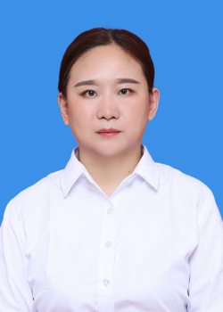 鞠晓娟 社区居委会副主任.jpg