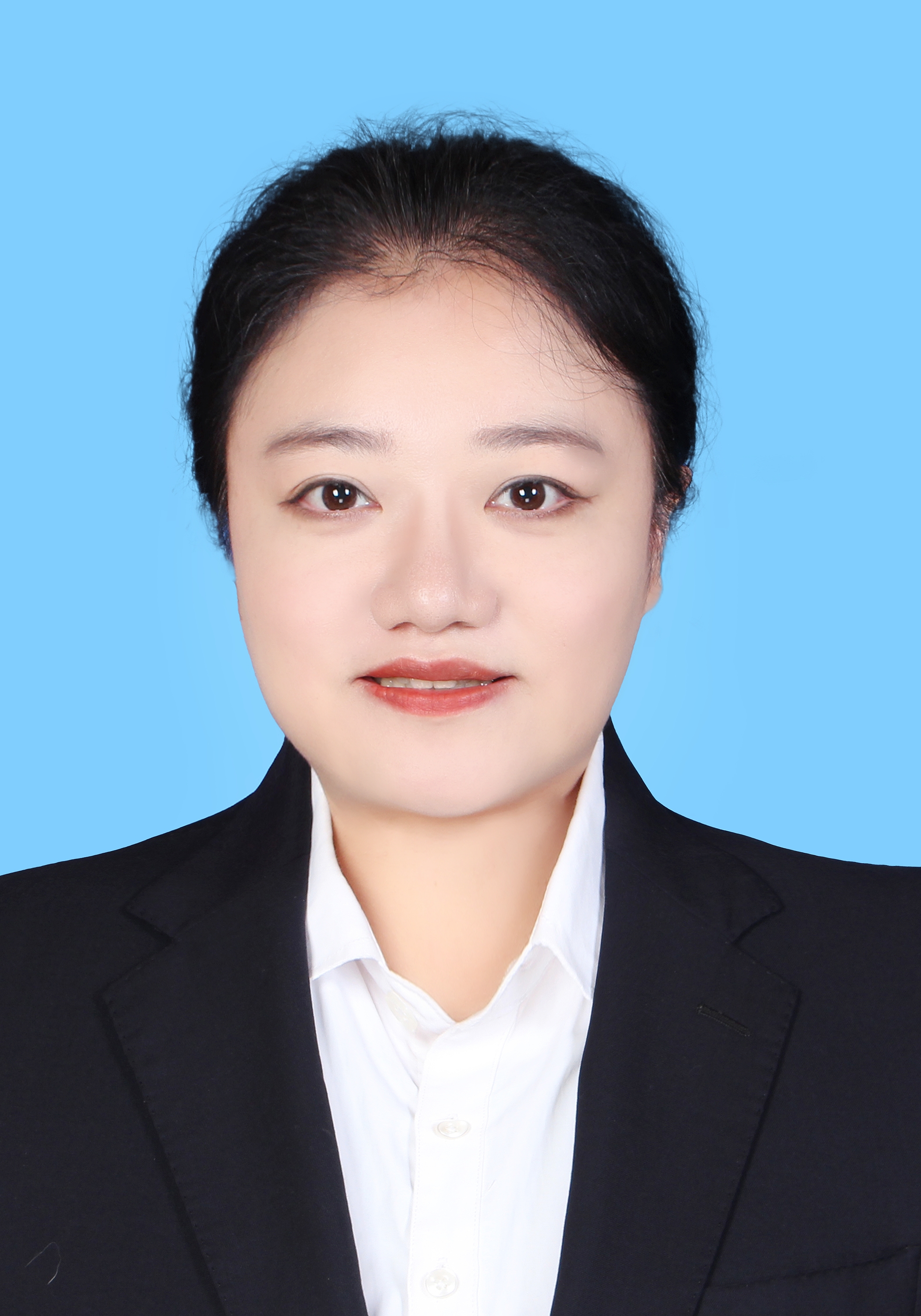 岑丹.jpg