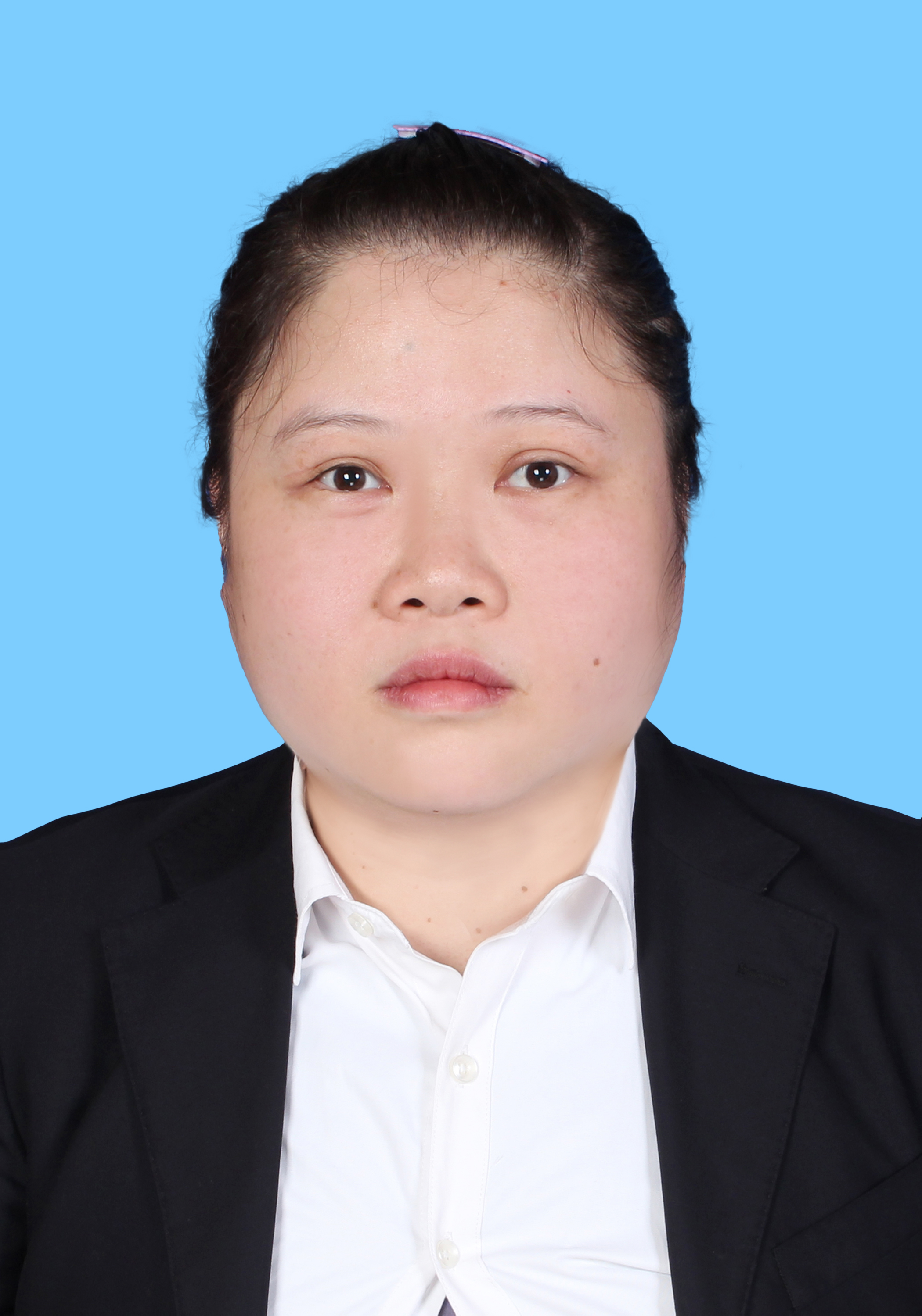 陈橙.jpg