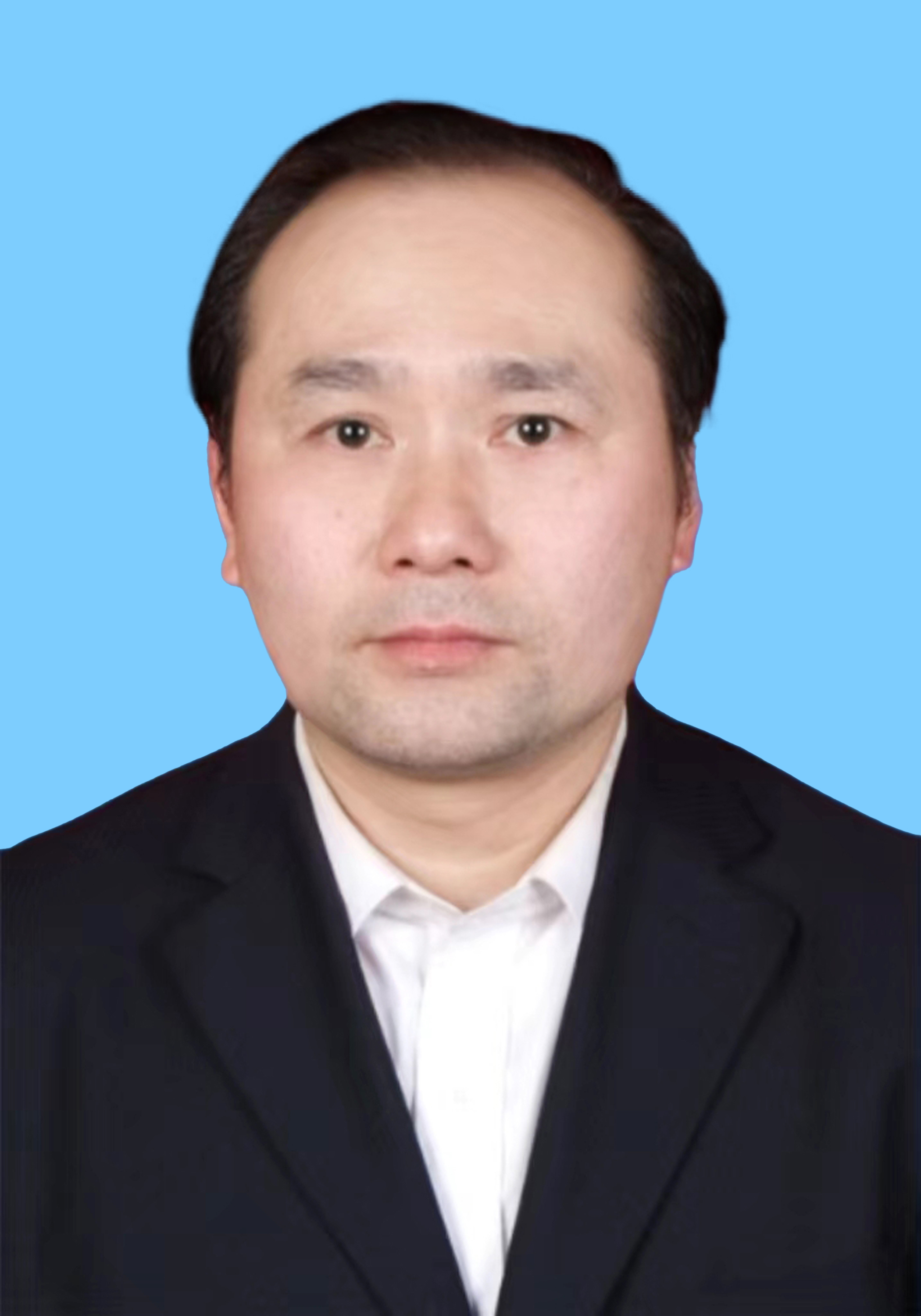 曹伟.jpg