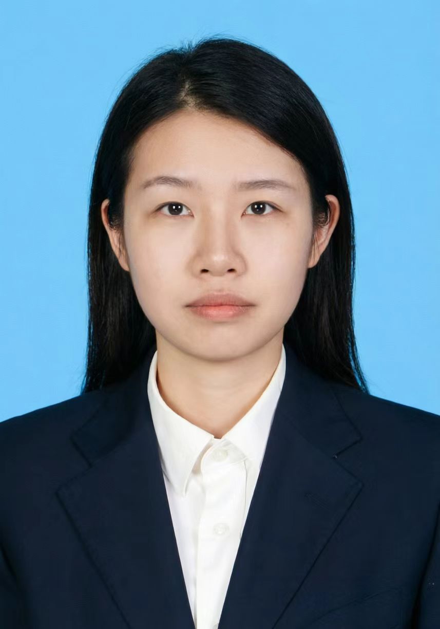 杨露.jpg