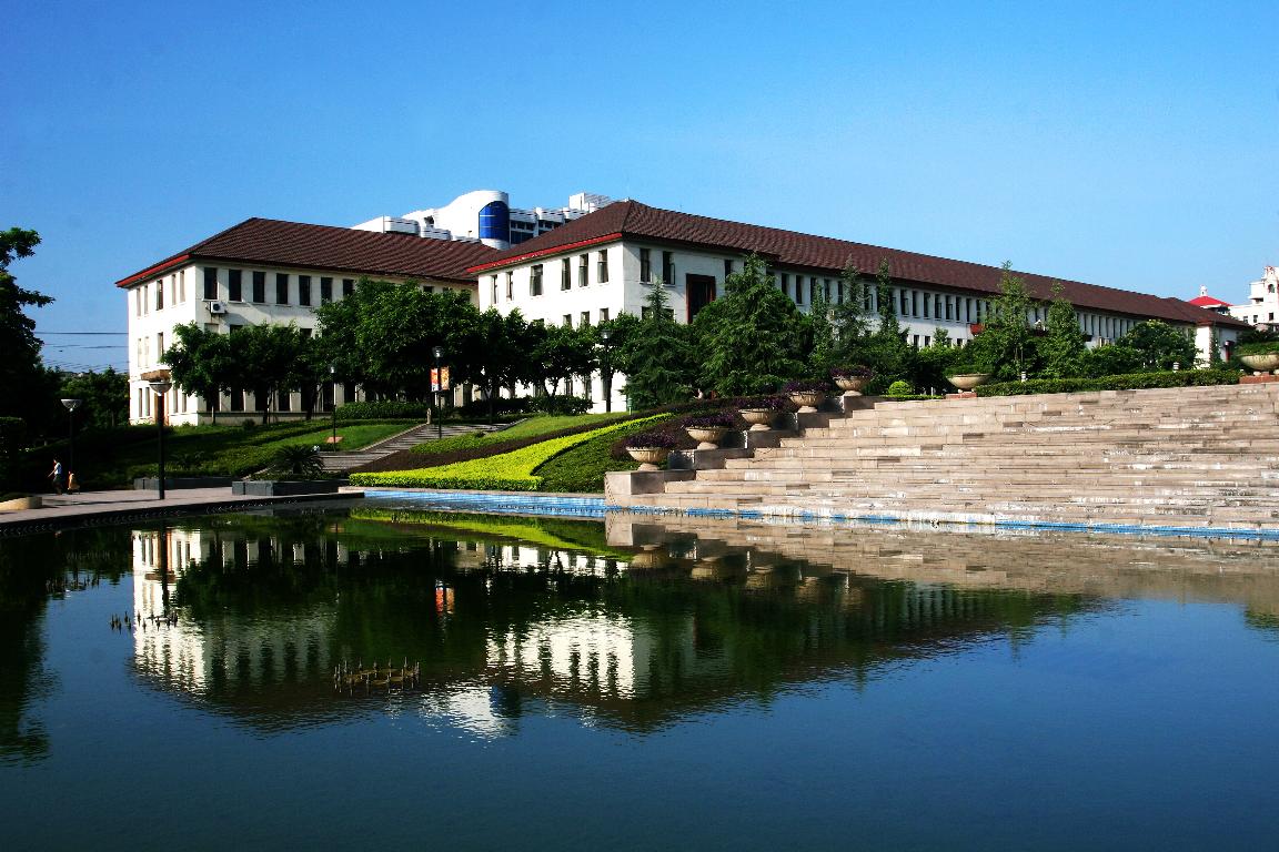 重庆医科大学